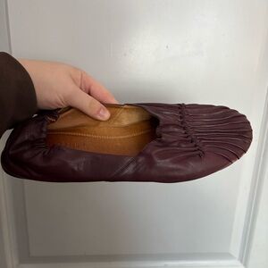 Chocolat Blu Women’s 9 Purple Burgundy Leather Cam 2 Pleated Flats